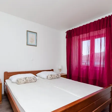 Apartman Jasna By The Sea *